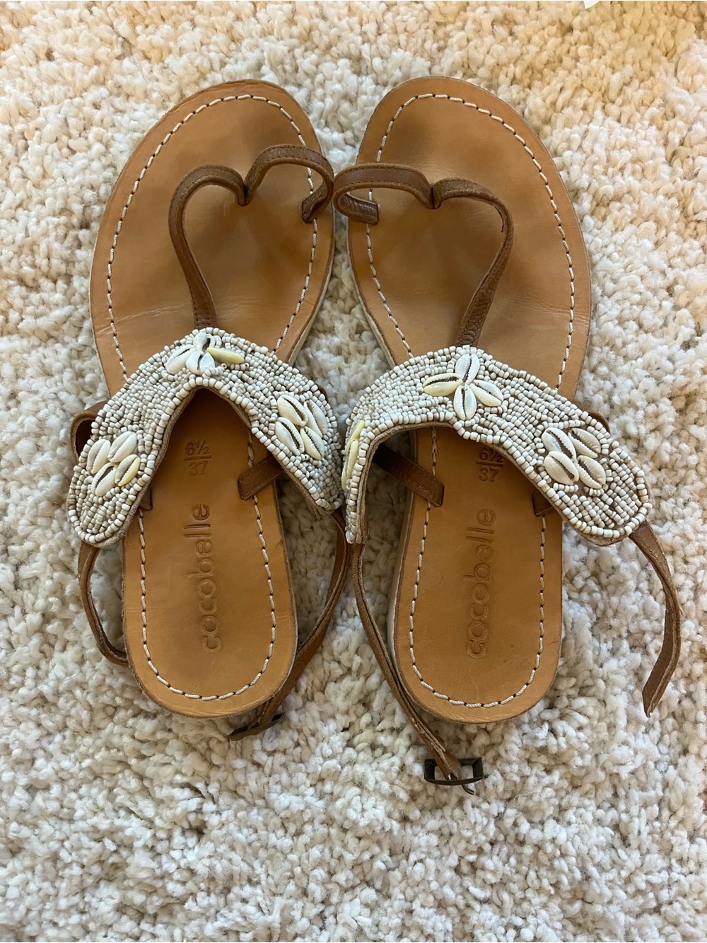 COCOBELLE Tan Leather Beaded Shell Sandals - White Bead